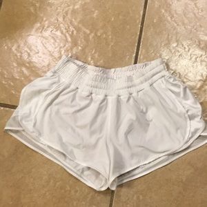 Lululemon Hotty Hot Shorts 2.5 size 8